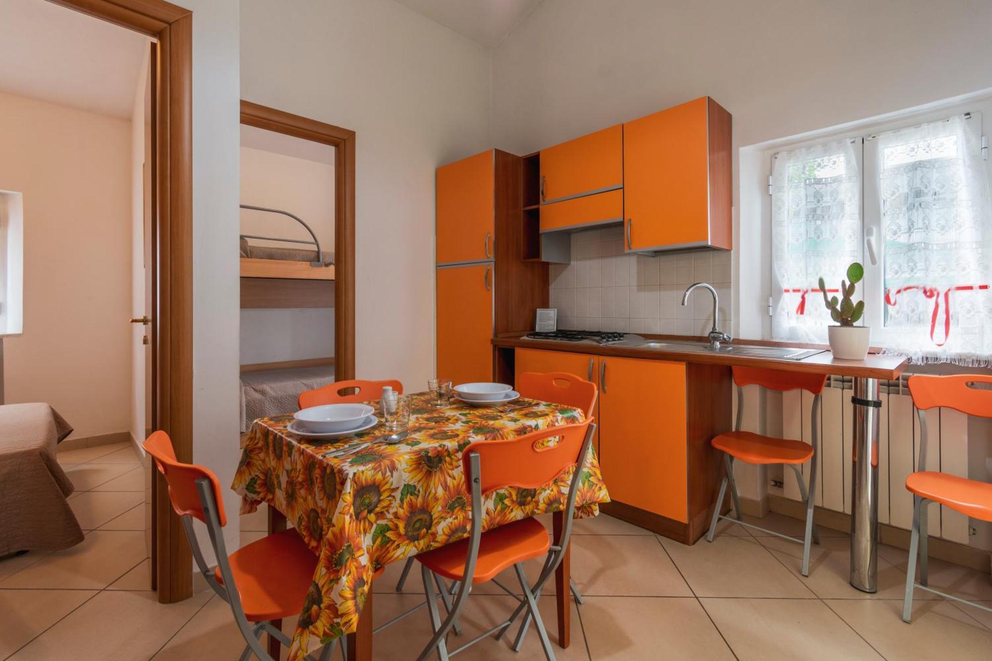 Camping Apuano Marina di Massa Bagian luar foto