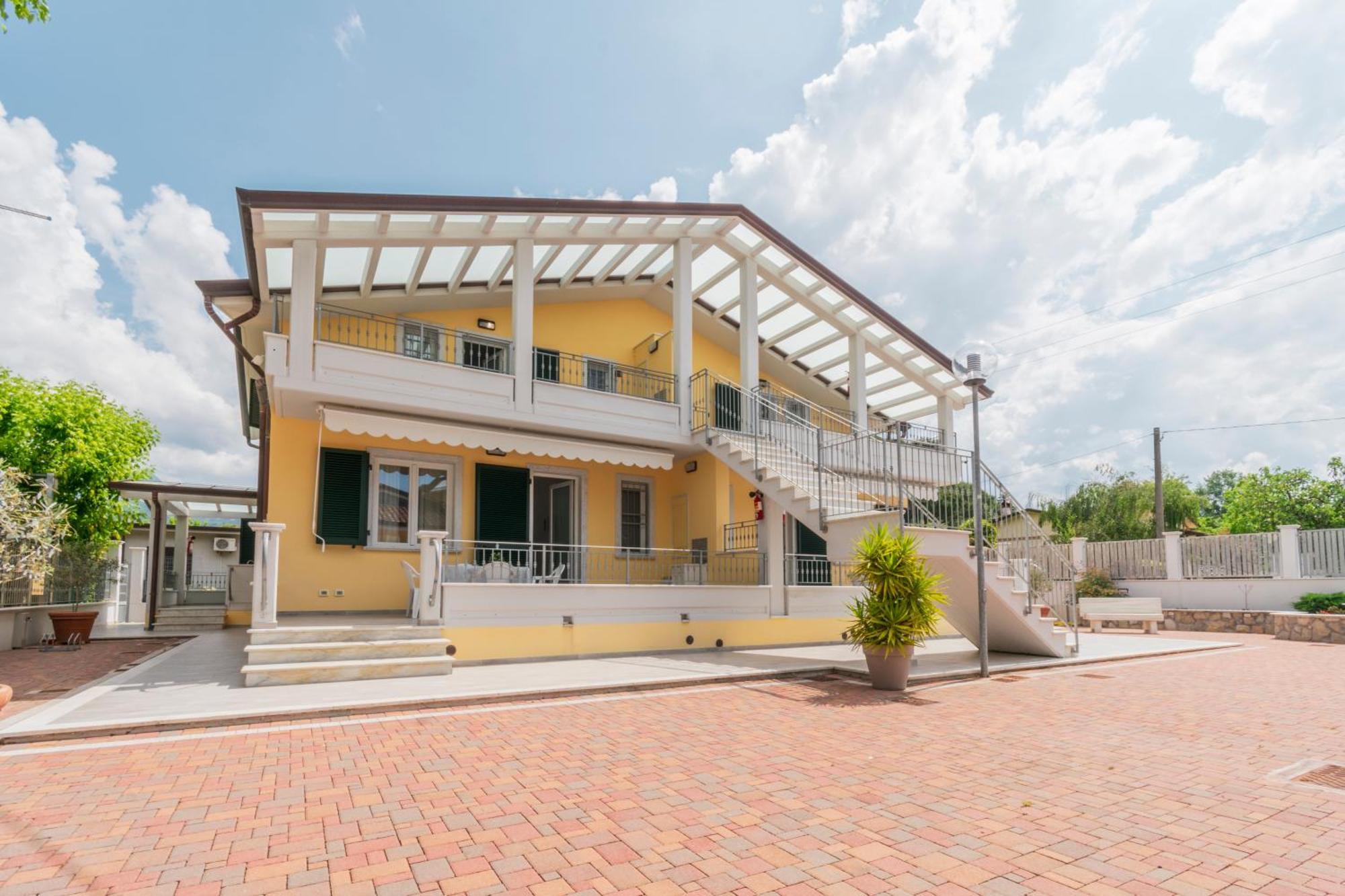 Camping Apuano Marina di Massa Bagian luar foto